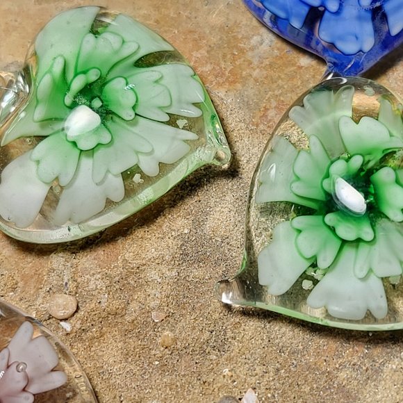 Handmade Murano Lampwork Glass Heart/Flower Pendant Necklace with Glow Flakes. - Picture 4 of 7